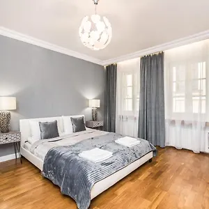 Rent Like - Przejscie Garncarskie 10 Wroclaw